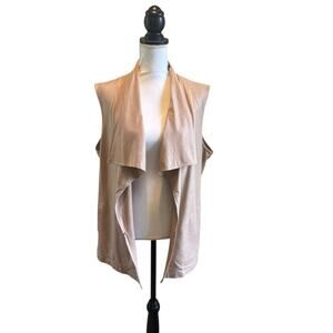 belle gray By Lisa Rinna faux leather vest NWOT SZ 1X Rodeo